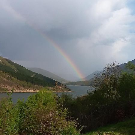Vila Jezero Pirot Exteriér fotografie