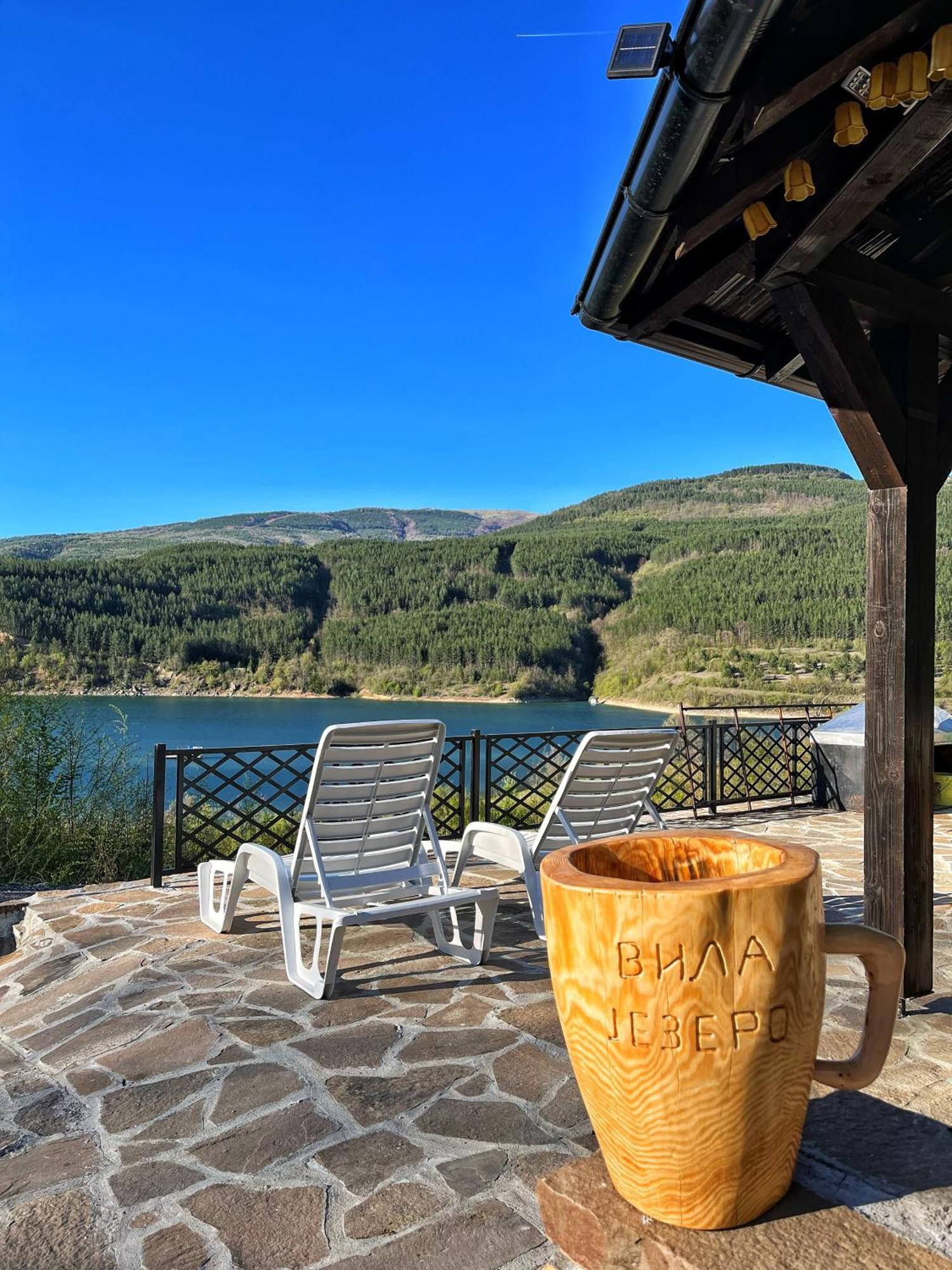 Vila Jezero Pirot Exteriér fotografie